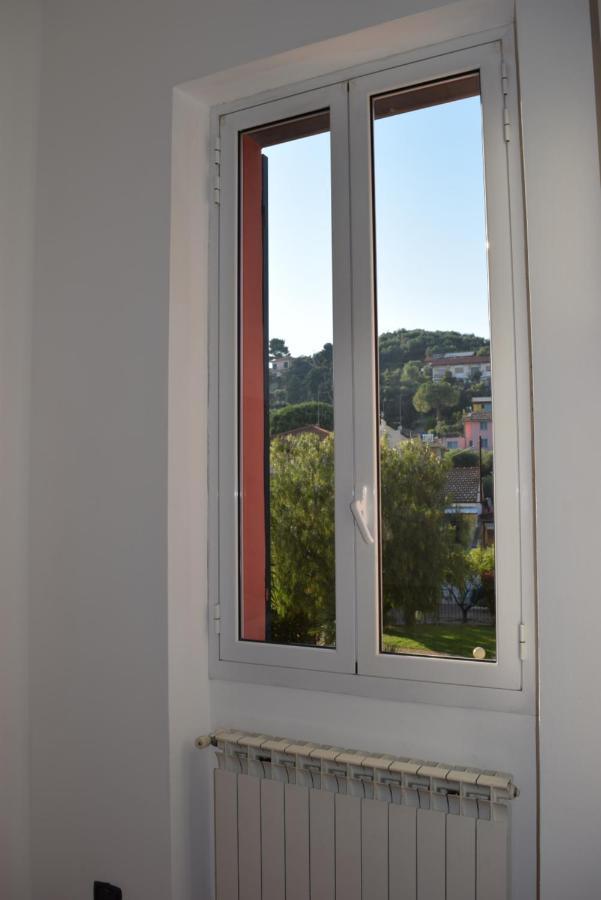 Casa Ligure Ristrutturata 80m2 Diano Marina Esterno foto